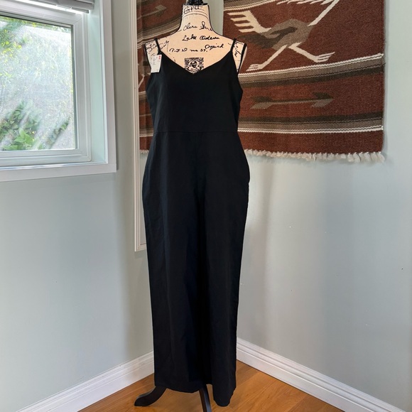 Uniqlo Linen Blend Camisole Jumpsuit - Picture 4 of 15